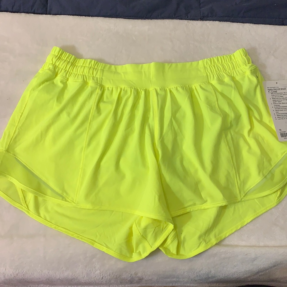 💕Final Price💕 Hotty Hot LR Shorts